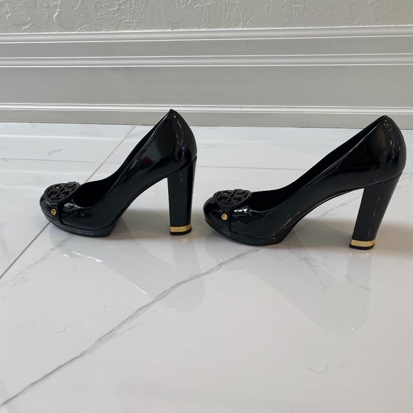 Tory Burch Black Patent Leather Heel Size 38.5/8.5 - Picture 1 of 5